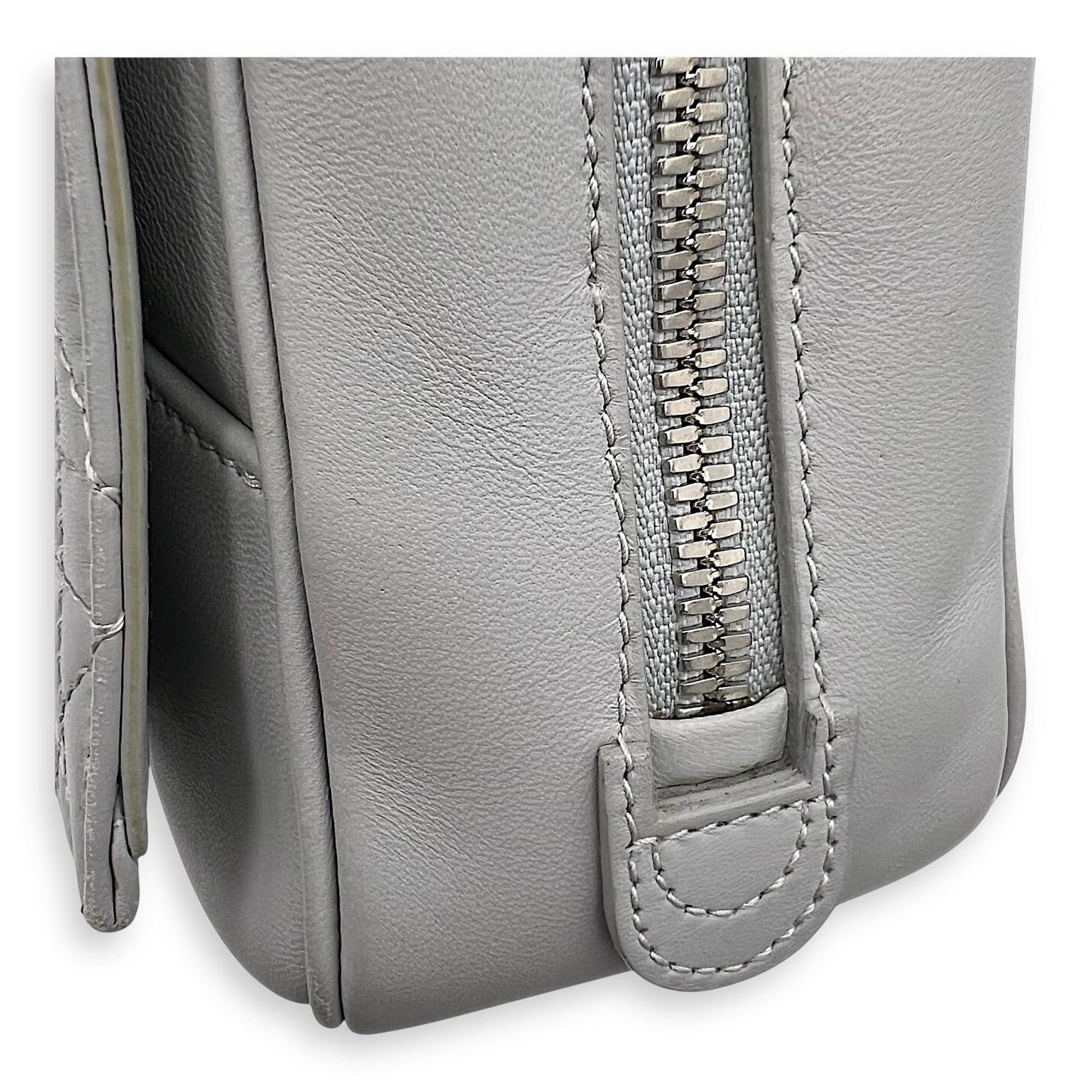 Stardust Crossbody Bag Grey in Lambskin, Silver hardware