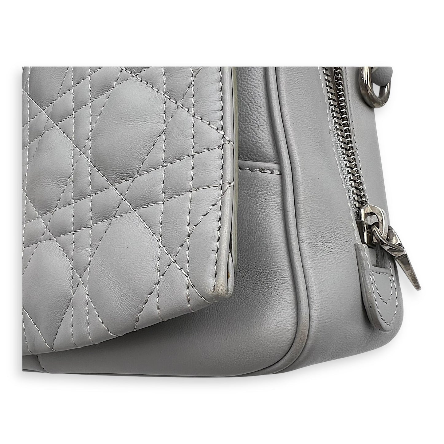 Stardust Crossbody Bag Grey in Lambskin, Silver hardware