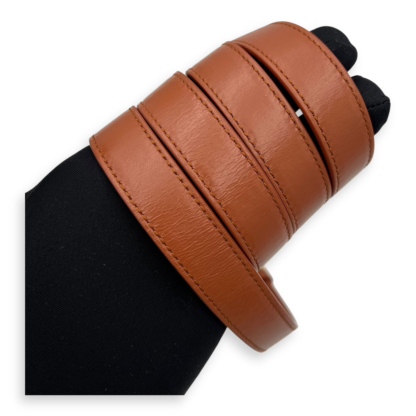 30 Montaigne Medium Brown Shoulder Bag in Calfskin, Gold hardware