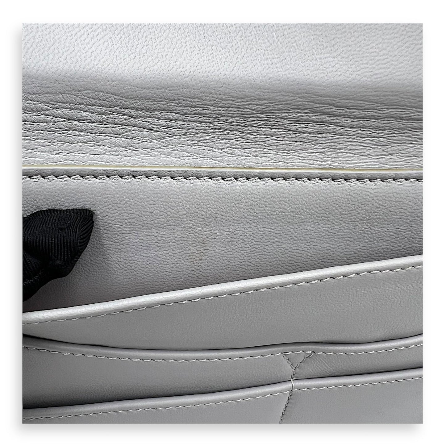 Stardust Crossbody Bag Grey in Lambskin, Silver hardware