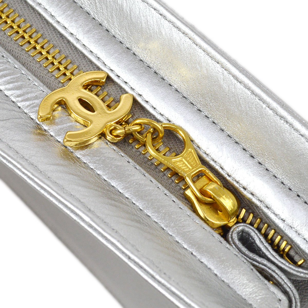CHANEL 1996-1997 Clutch Bag Silver