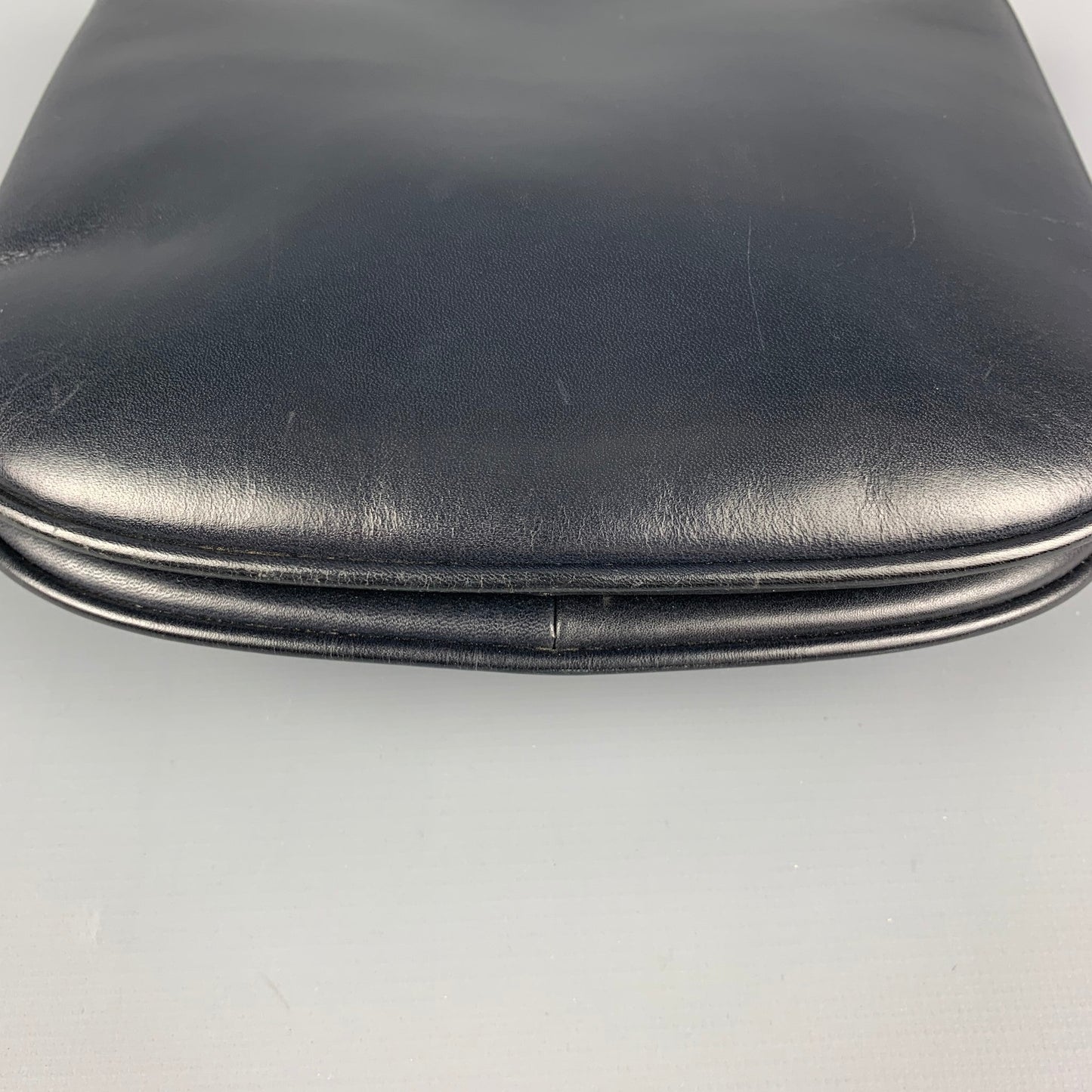 Vintage GUCCI Black Leather Shoulder Handbag