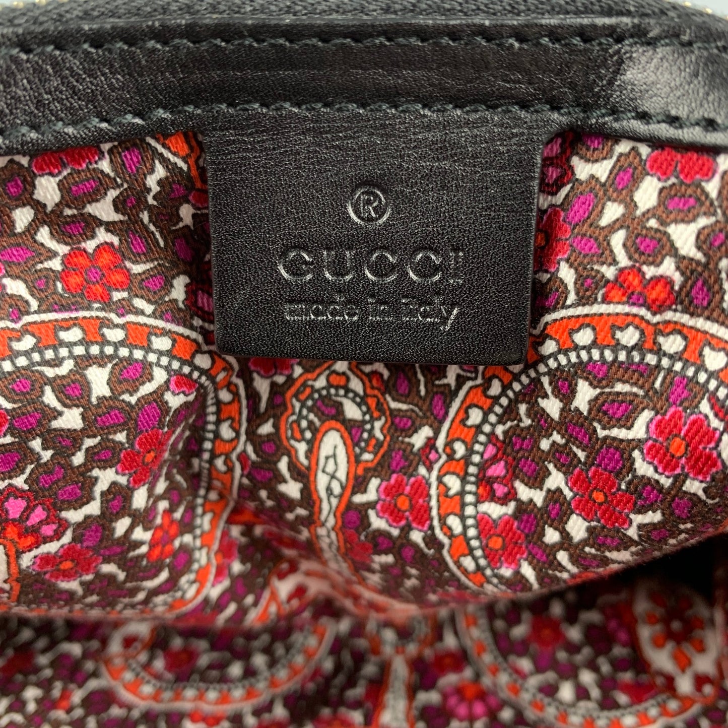 GUCCI Black & Silver Leather Shoulder Bag