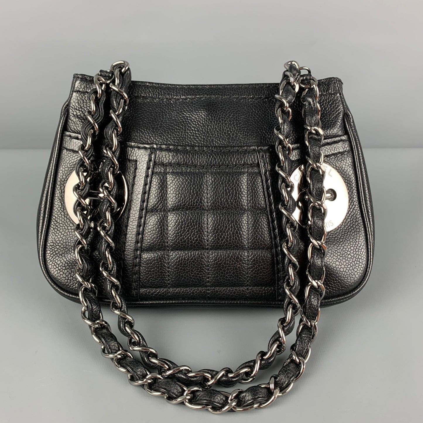 CHANEL Black Leather Shoulder Handbag