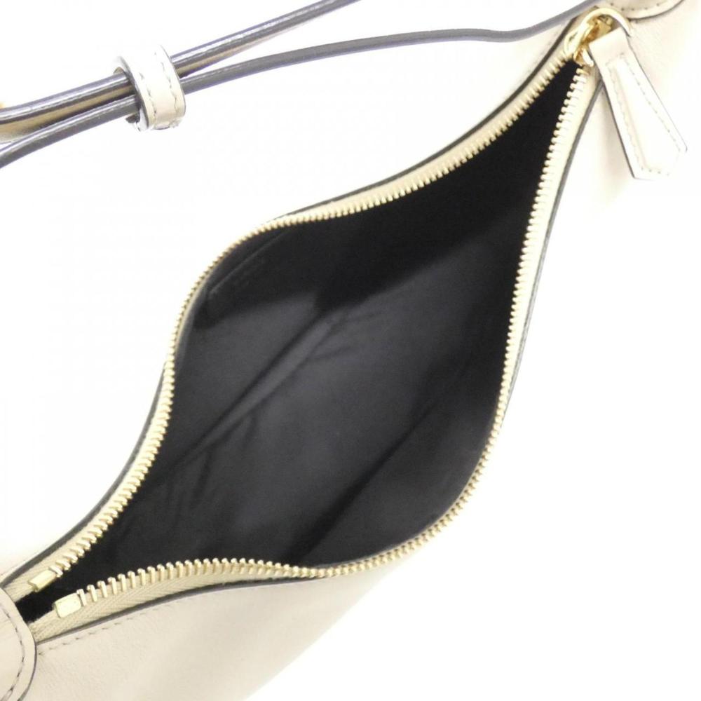 Beige Leather Fendi Shoulder Bag