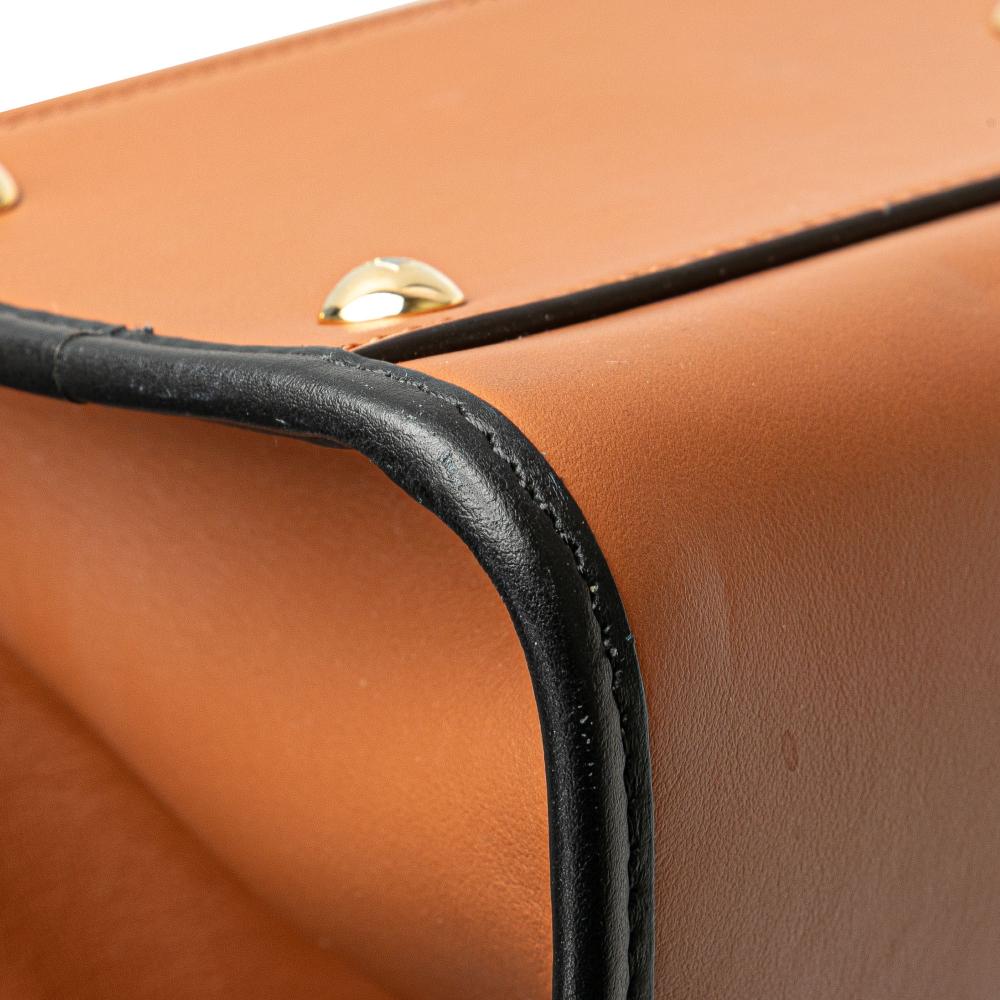 Brown Leather Fendi Shoulder Bag