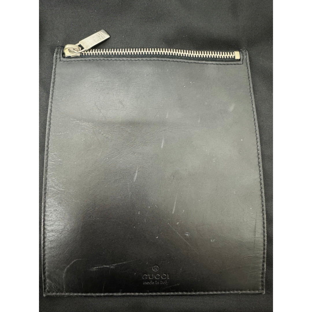 Shoulder Bag Designer By Gucci Size: Medium