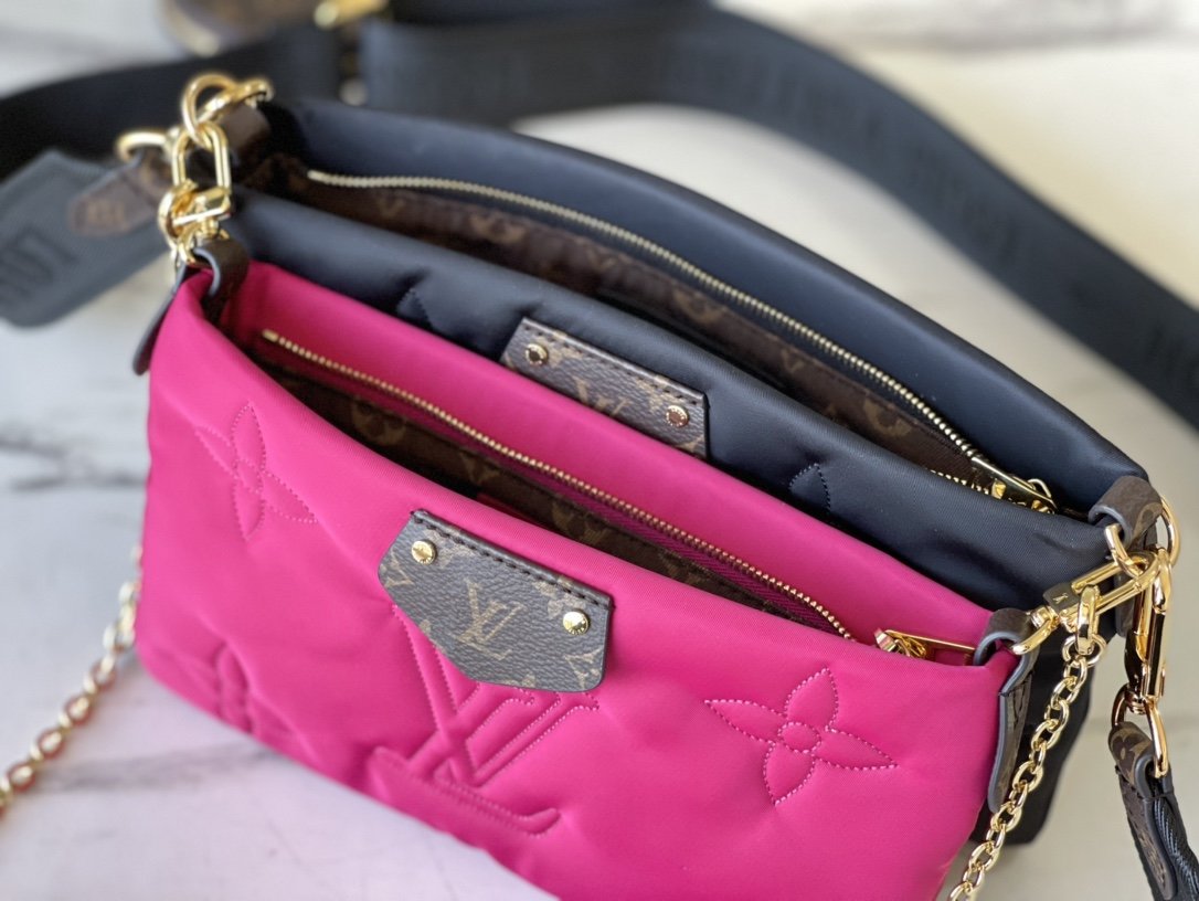Louis Vuitton Maxi Multi Pochette Accessories Bag