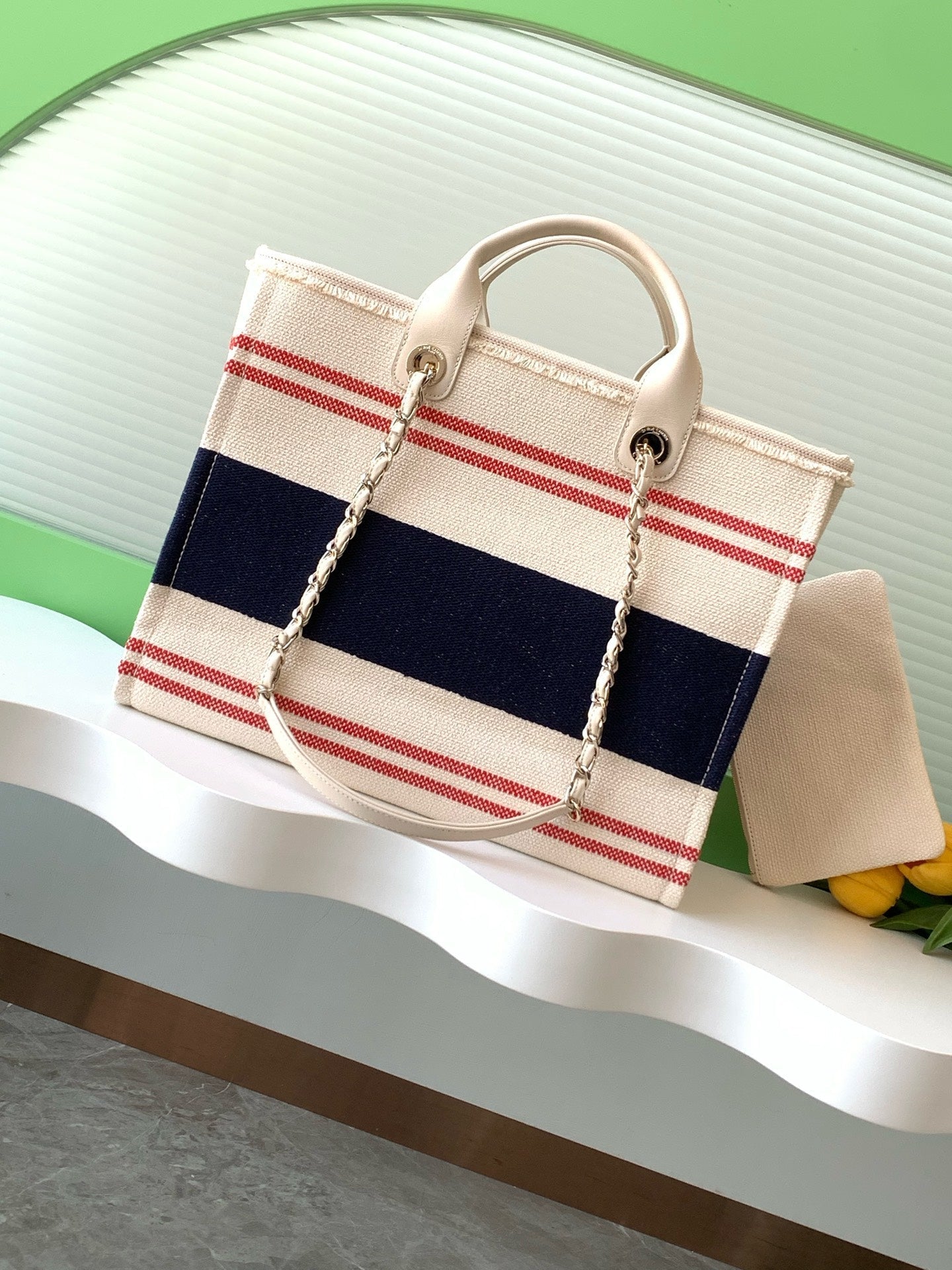 CC 25C ToTe Bag Beige Navy Blue Canvas Fabric 238518