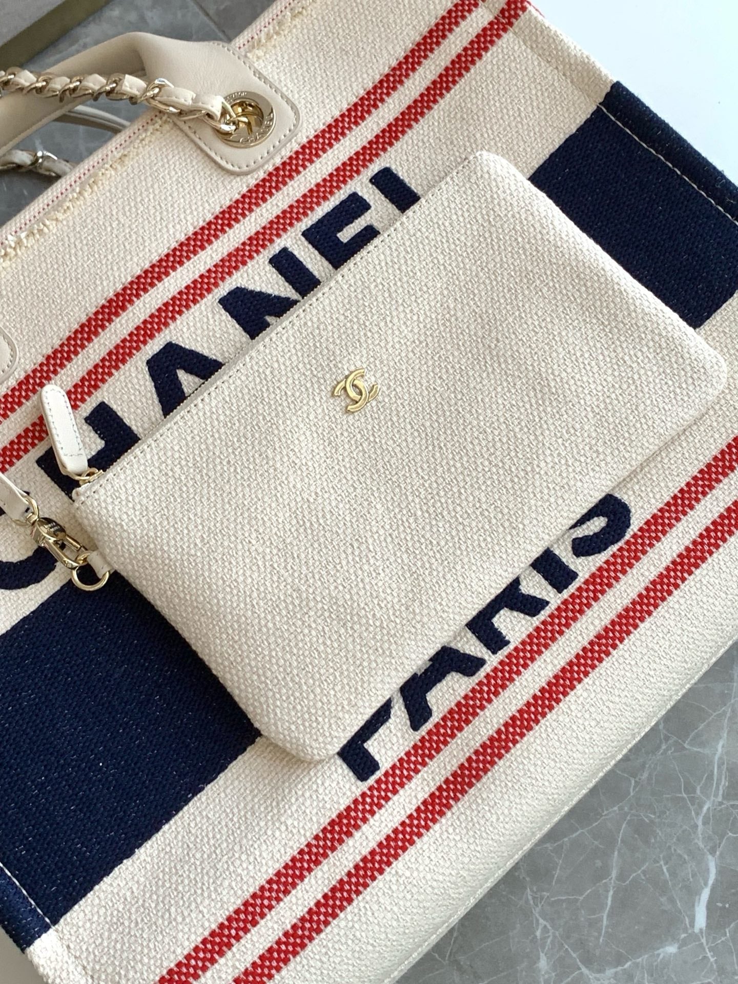 CC 25C ToTe Bag Beige Navy Blue Canvas Fabric 238518