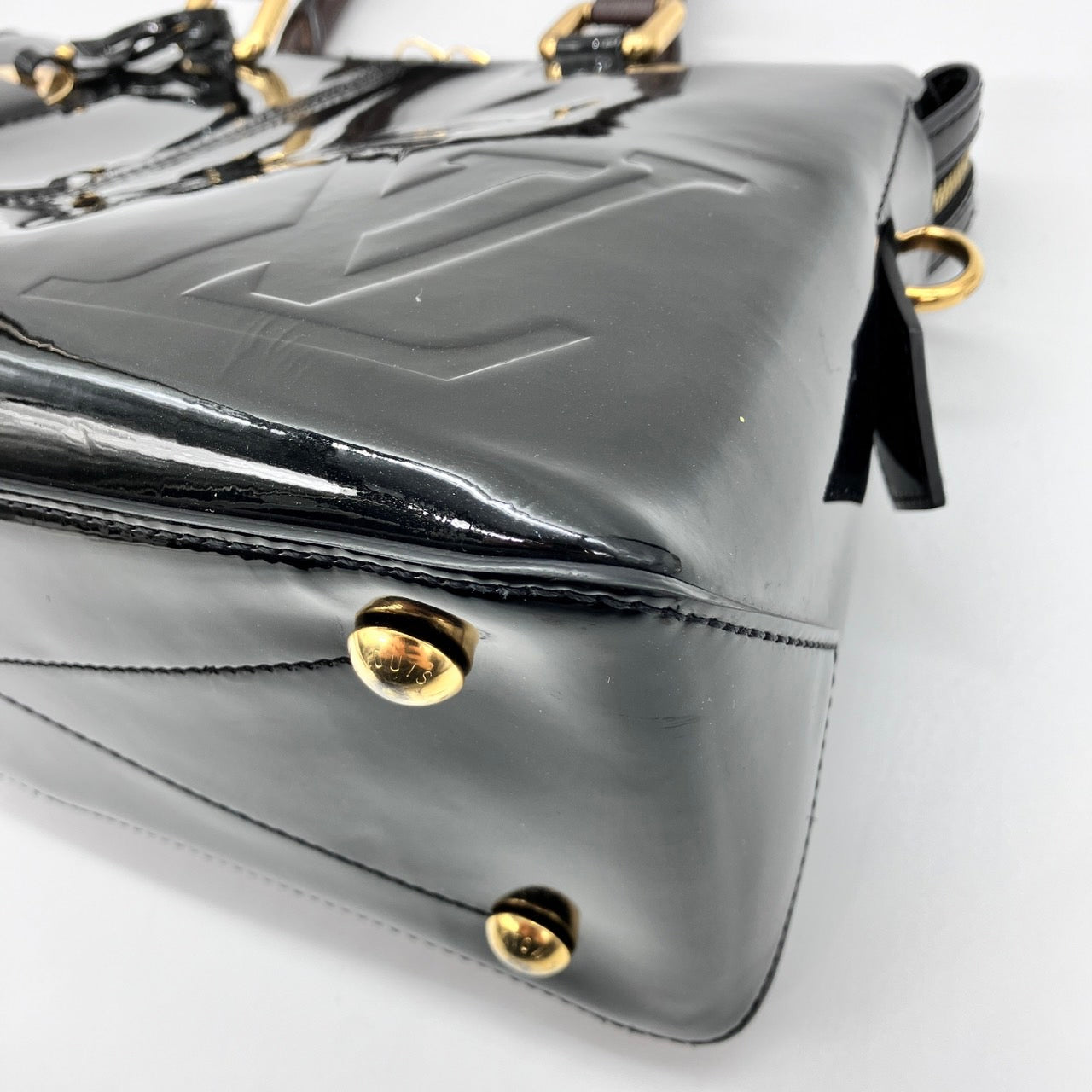 LOUIS VUITTON Miroir
