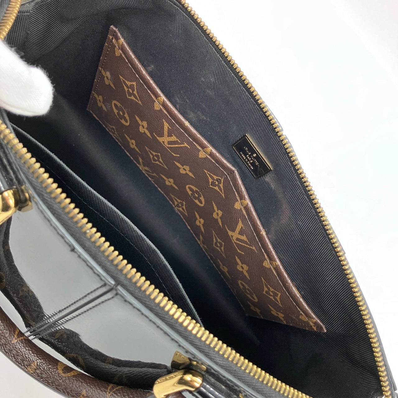 LOUIS VUITTON Miroir