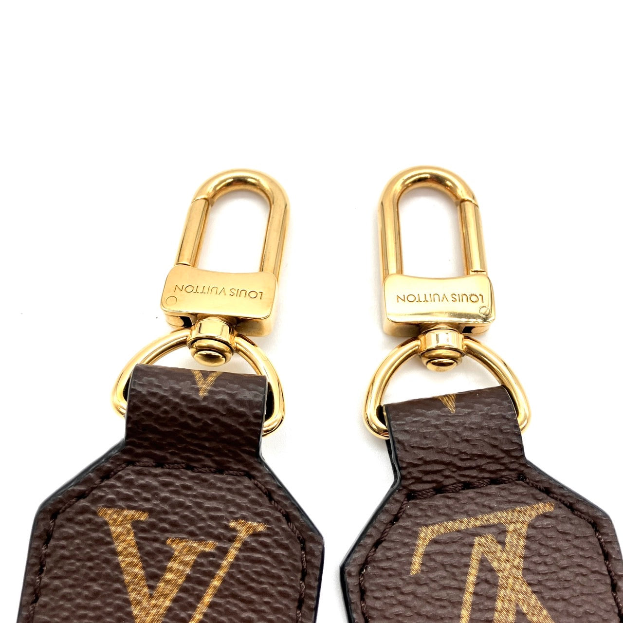 LOUIS VUITTON Miroir