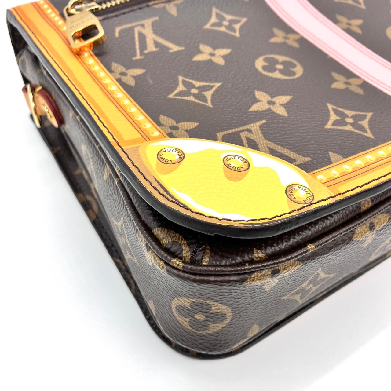 LOUIS VUITTON Summer Trunk Metis