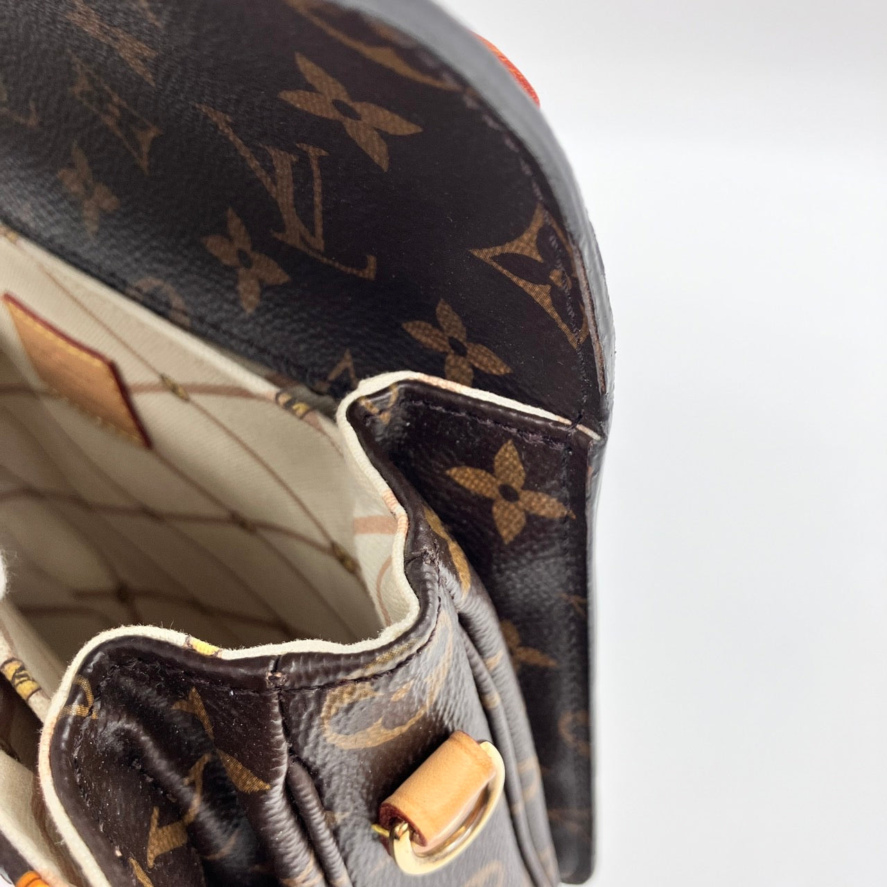 LOUIS VUITTON Summer Trunk Metis