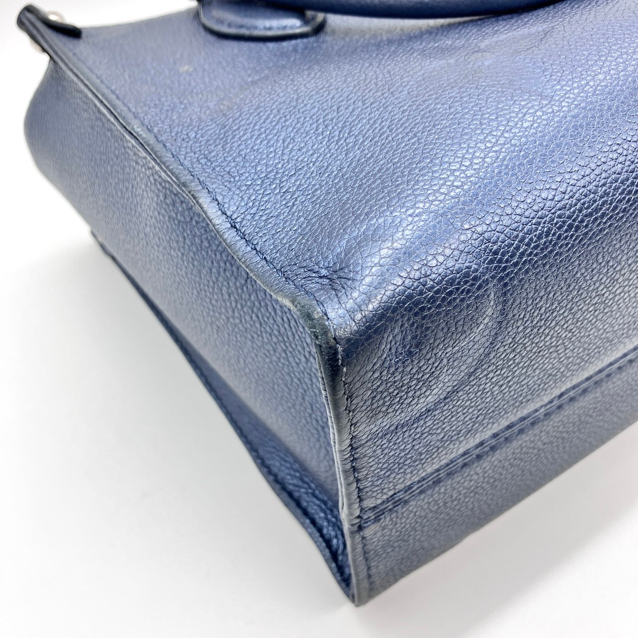 LOUIS VUITTON Empreinte On the Go RFID