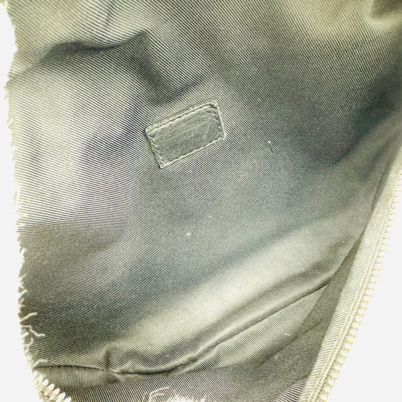 LOUIS VUITTON Bum Bag Monogram Shadow Discovery