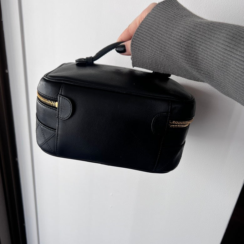 Chanel Preloved Black Leather Clutch Bag AF641