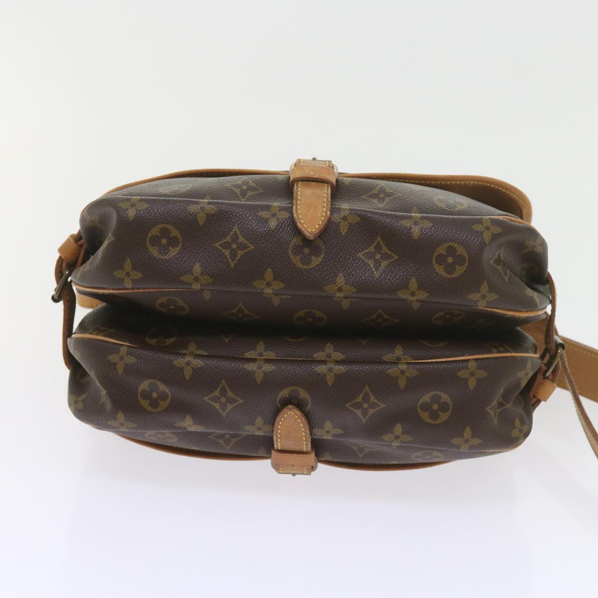 Louis Vuitton Saumur 30  Canvas Shoulder Bag ()