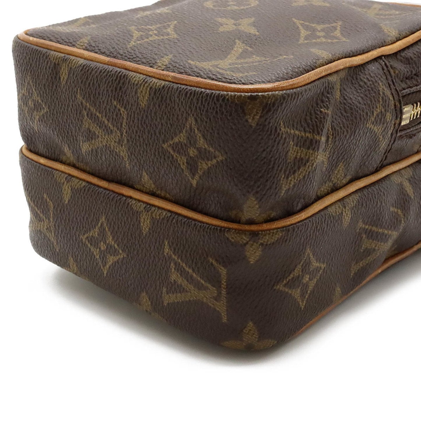 Louis Vuitton Amazon  Canvas Shoulder Bag ()