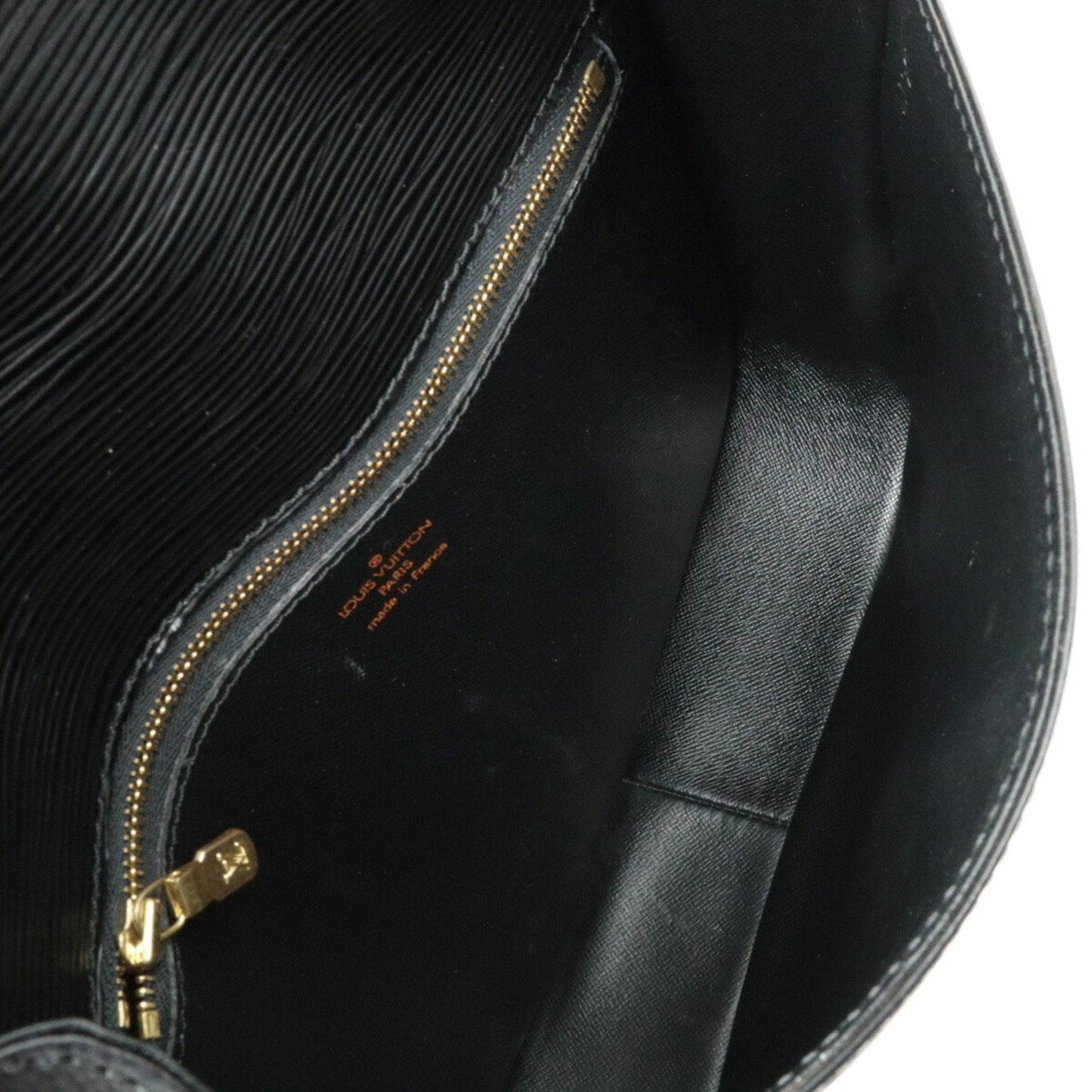 Louis Vuitton Saint Cloud  Leather Shoulder Bag ()