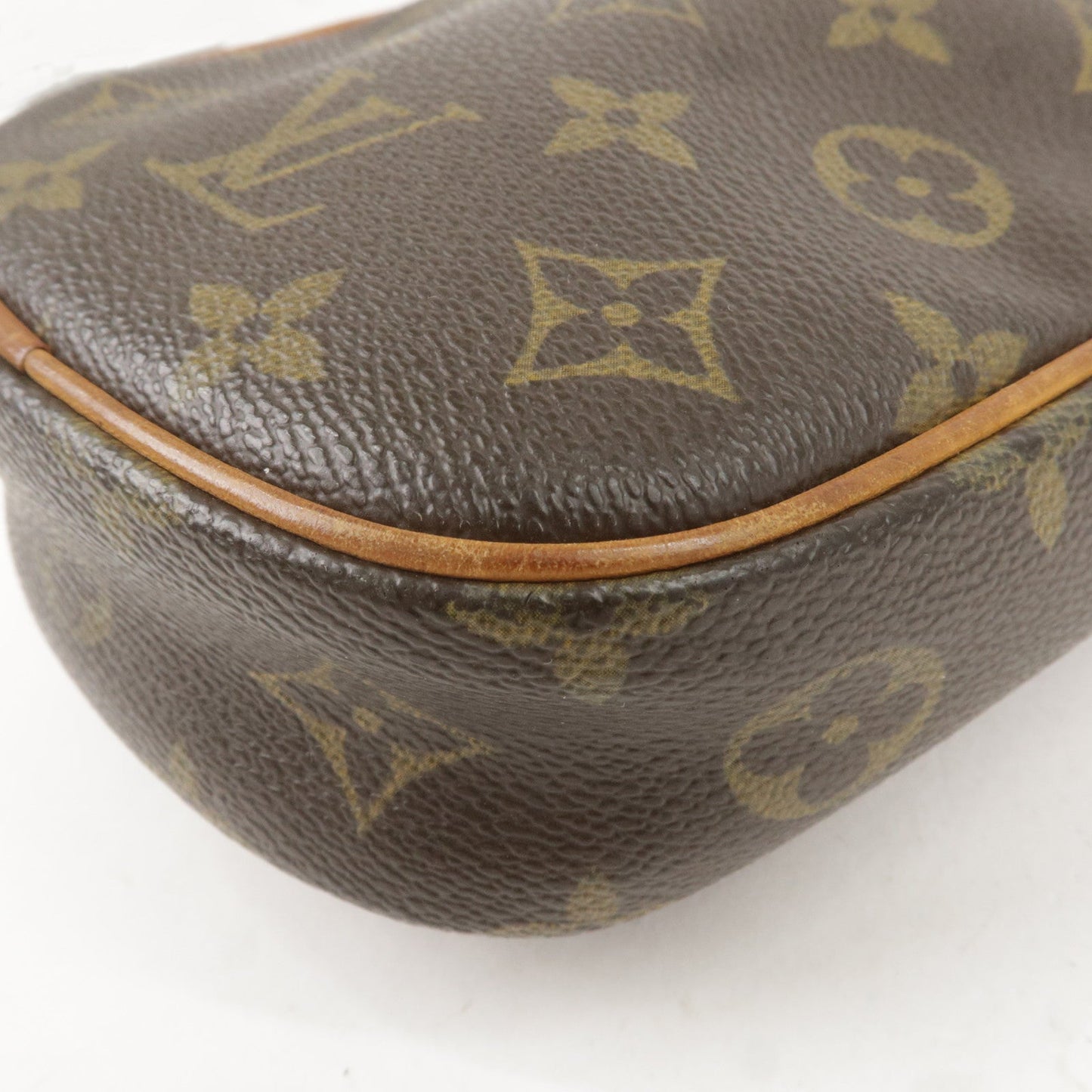 Louis Vuitton Monogram Pochette Gange Crossbody Bag M51870