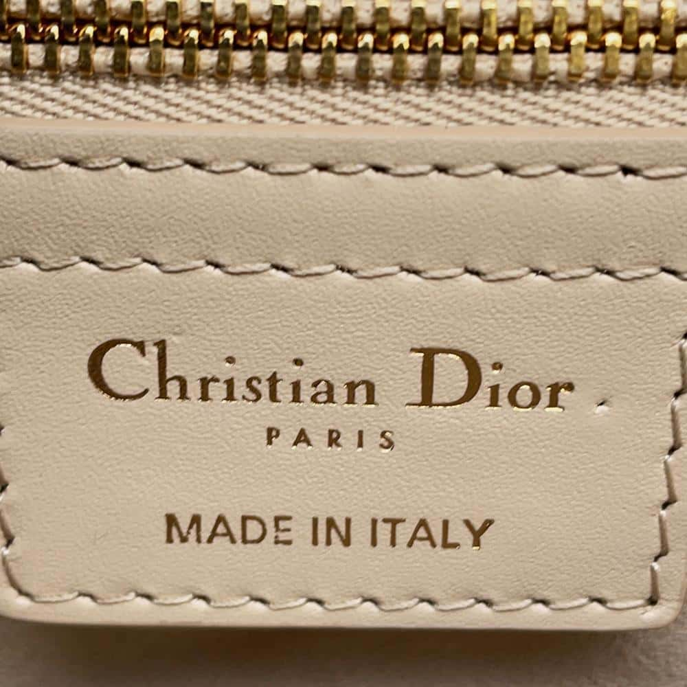 Dior Signature ChainShoulder Bag BeigeM9280UZWS52U Leather