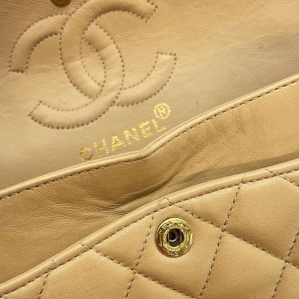 CHANEL Matelasse ChainShoulder BeigeA01113 Lambskin Size 23