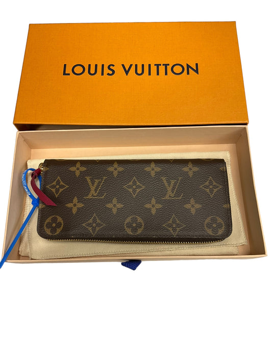 Wallet Luxury Designer By Louis Vuitton, Size: Medium