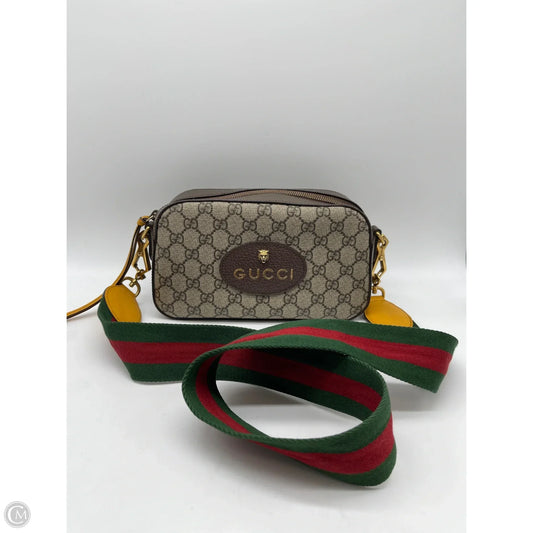 Crossbody Luxury Designer By Gucci, Size: Small