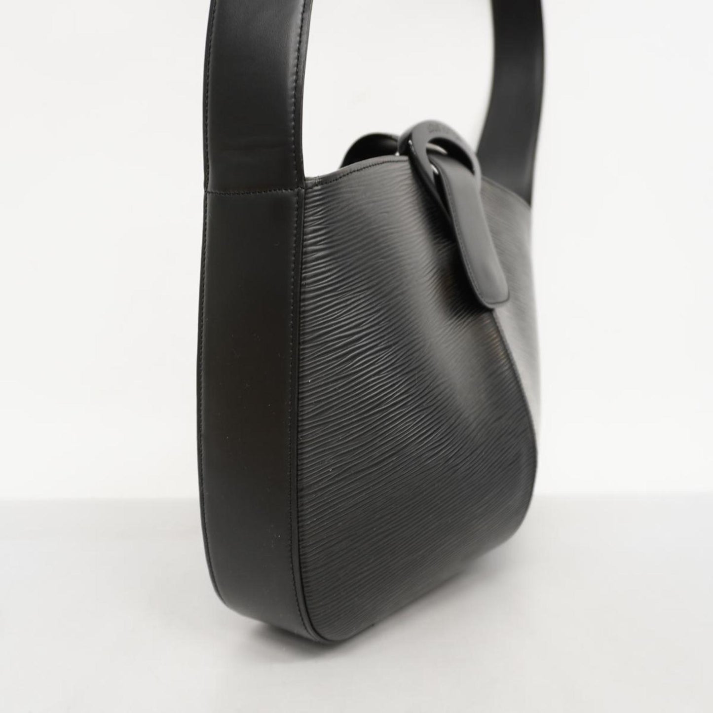 Louis Vuitton Rêverie  Leather Shoulder Bag ()