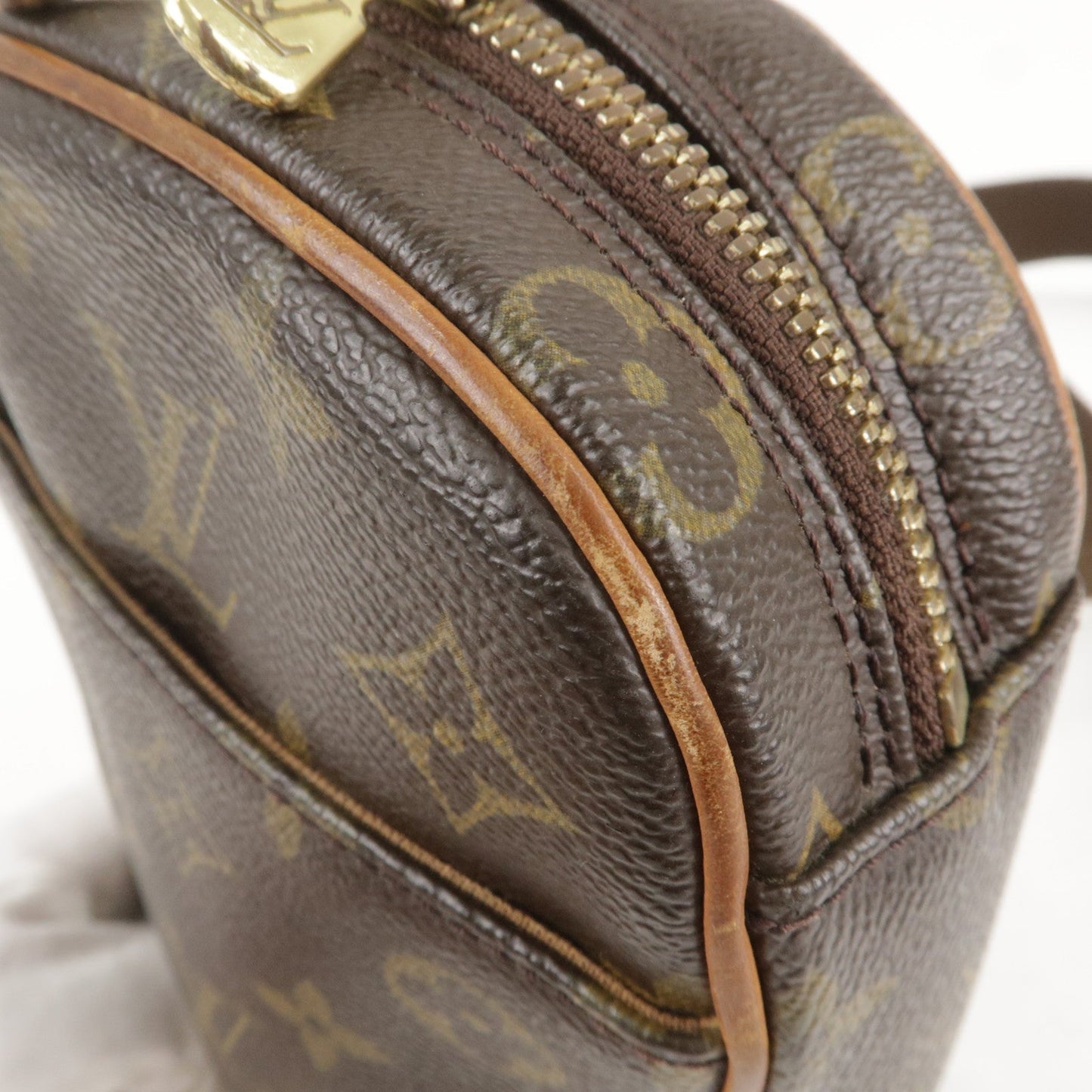 Louis Vuitton Monogram Pochette Gange Crossbody Bag M51870