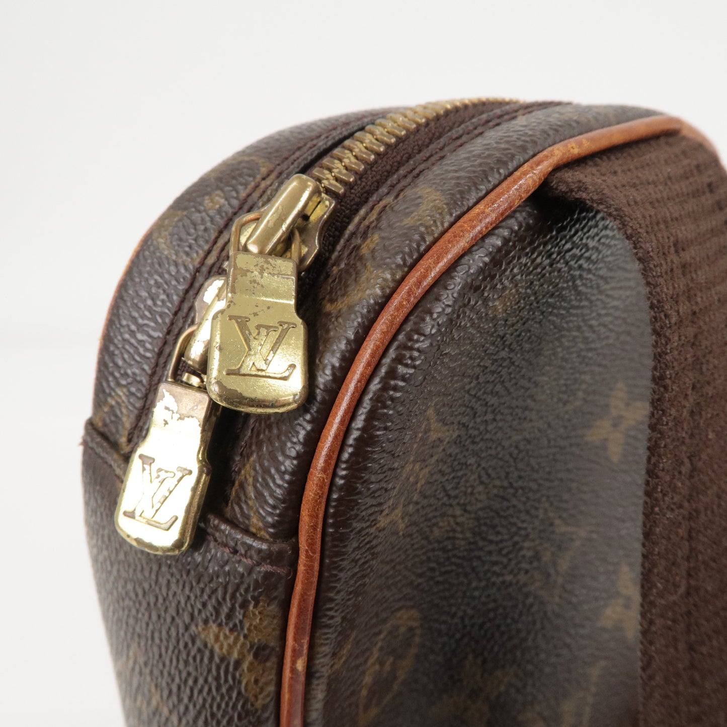 Louis Vuitton Monogram Pochette Gange Crossbody Bag M51870