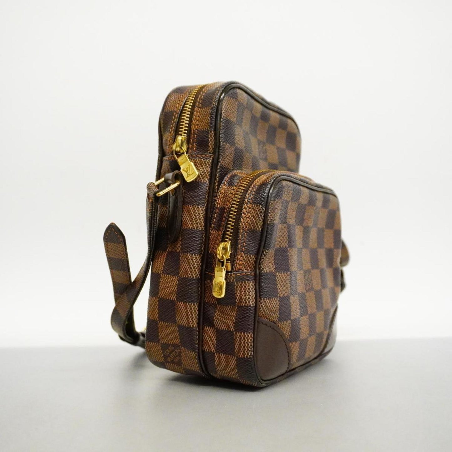 Louis Vuitton Amazon  Canvas Shoulder Bag ()