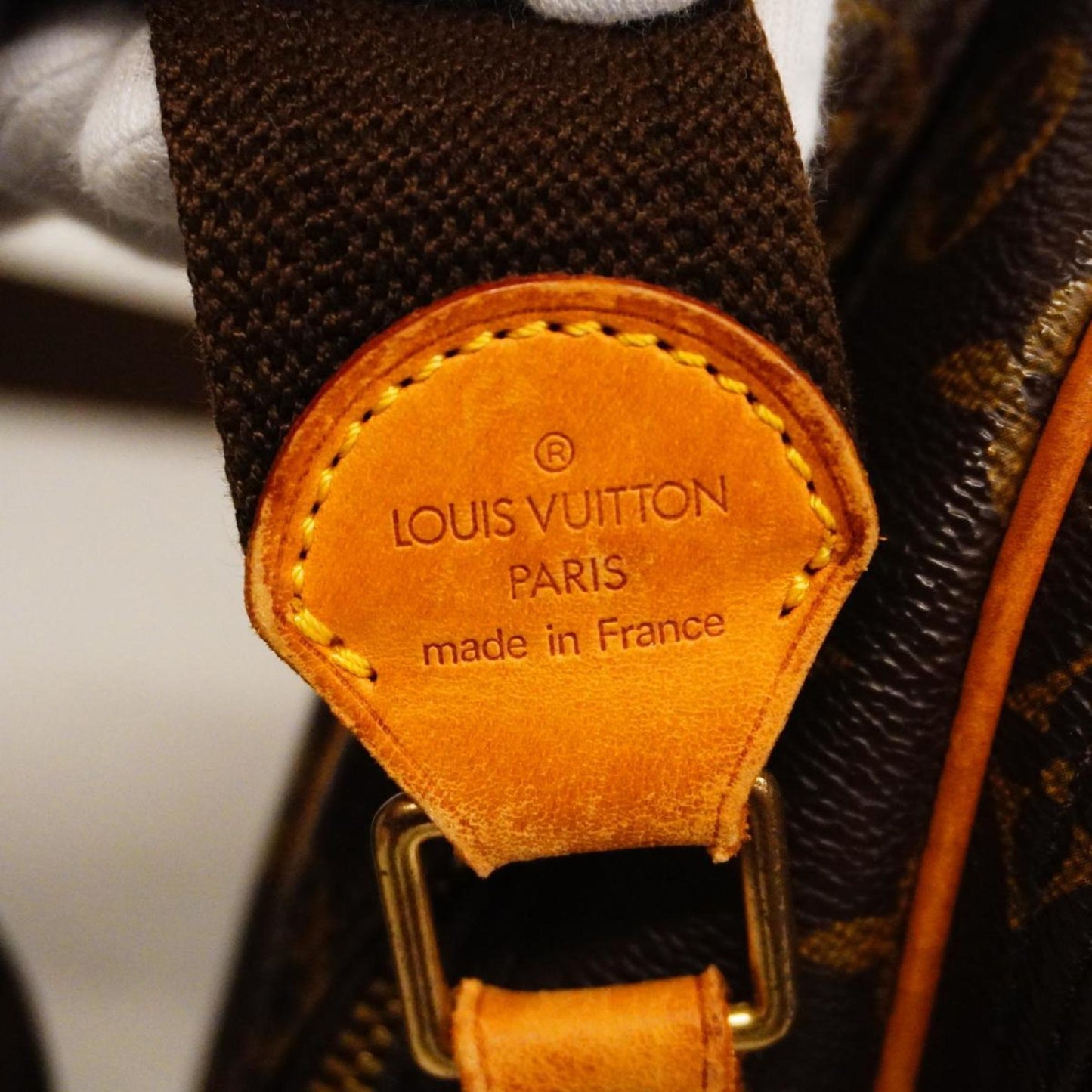 Louis Vuitton Reporter  Canvas Shoulder Bag ()