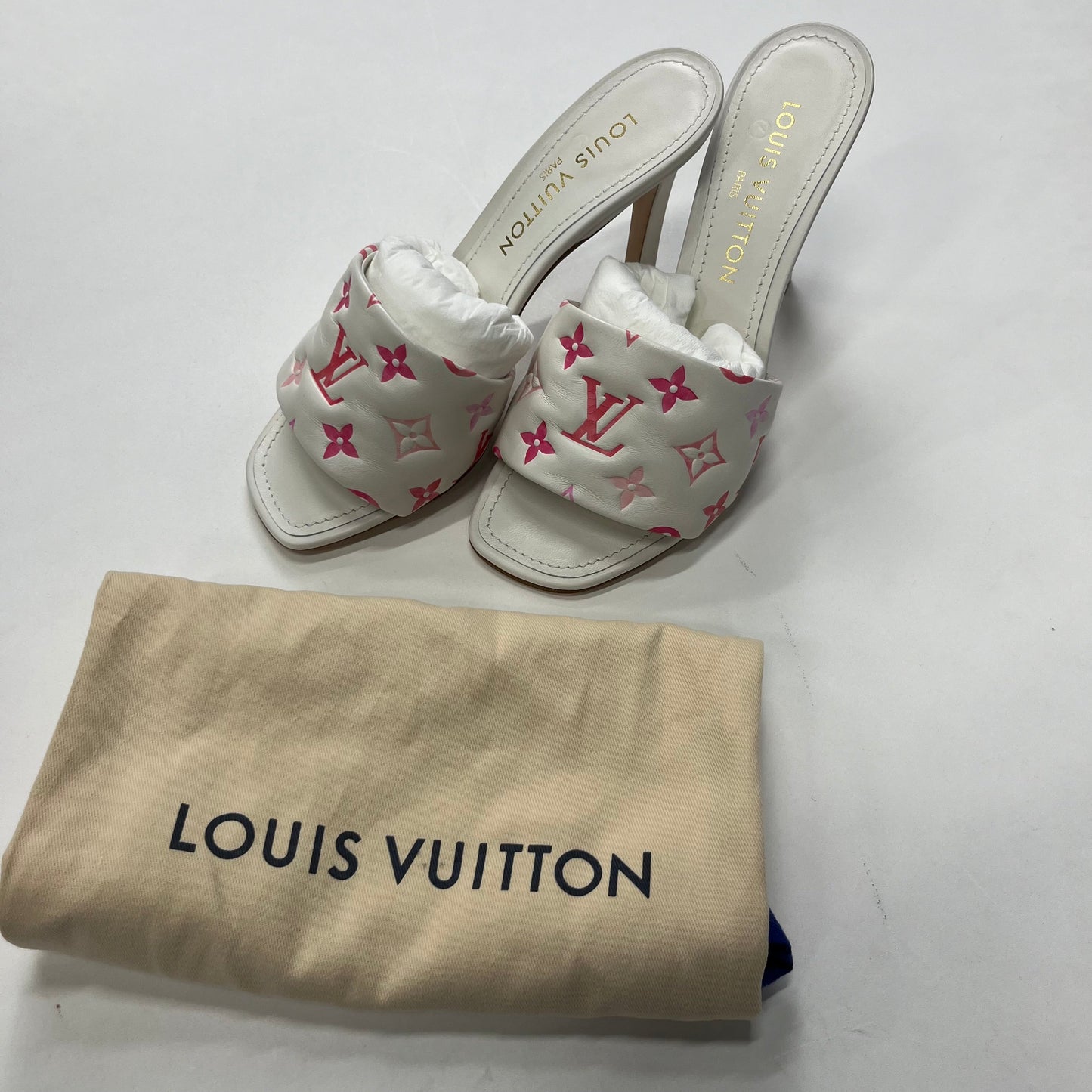 White Shoes Heels Block Louis Vuitton, Size 8.5