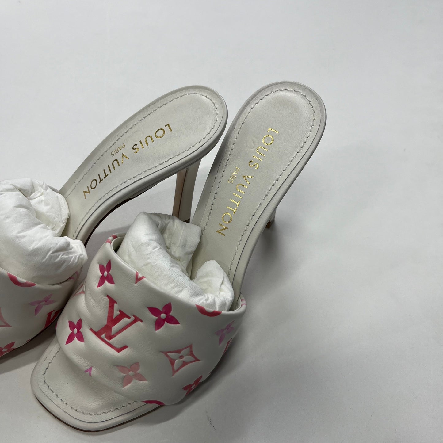 White Shoes Heels Block Louis Vuitton, Size 8.5