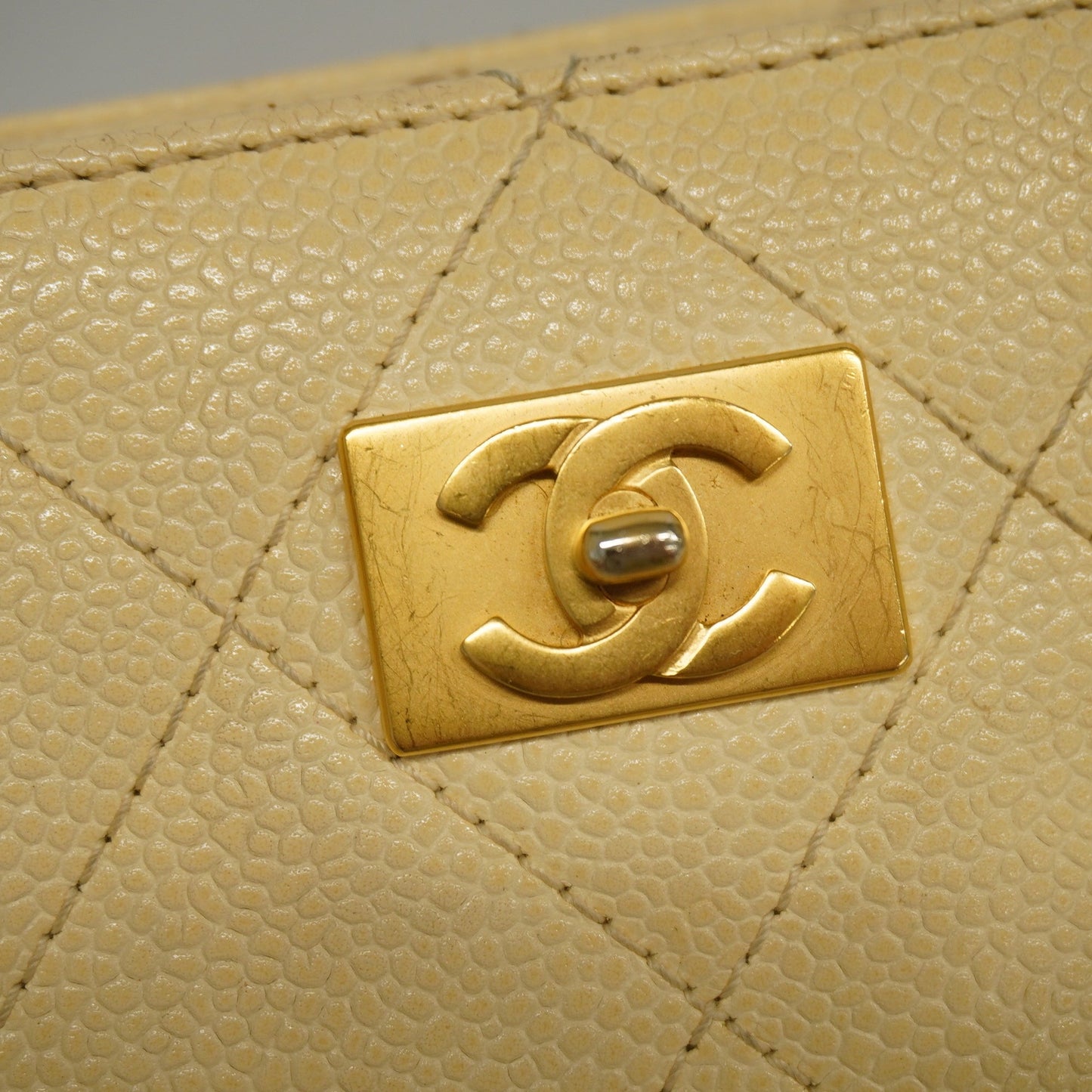 CHANEL[3ae5076] Auth  Shoulder Bag Matelasse Chain Shoulder Caviar Skin Ivory Gold metal