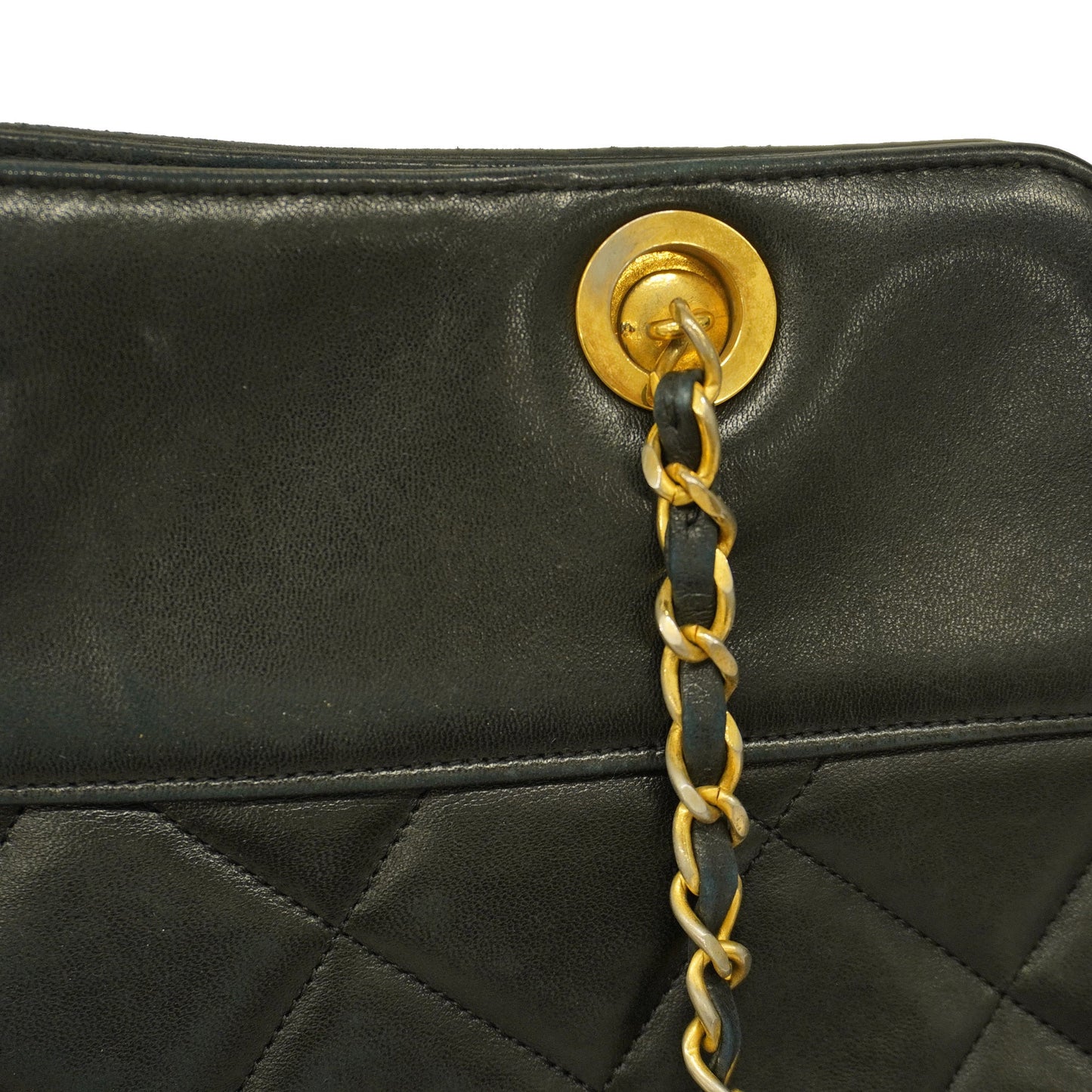 CHANELAuth  Matelasse Chain Shoulder Women's Leather Shoulder Bag Black