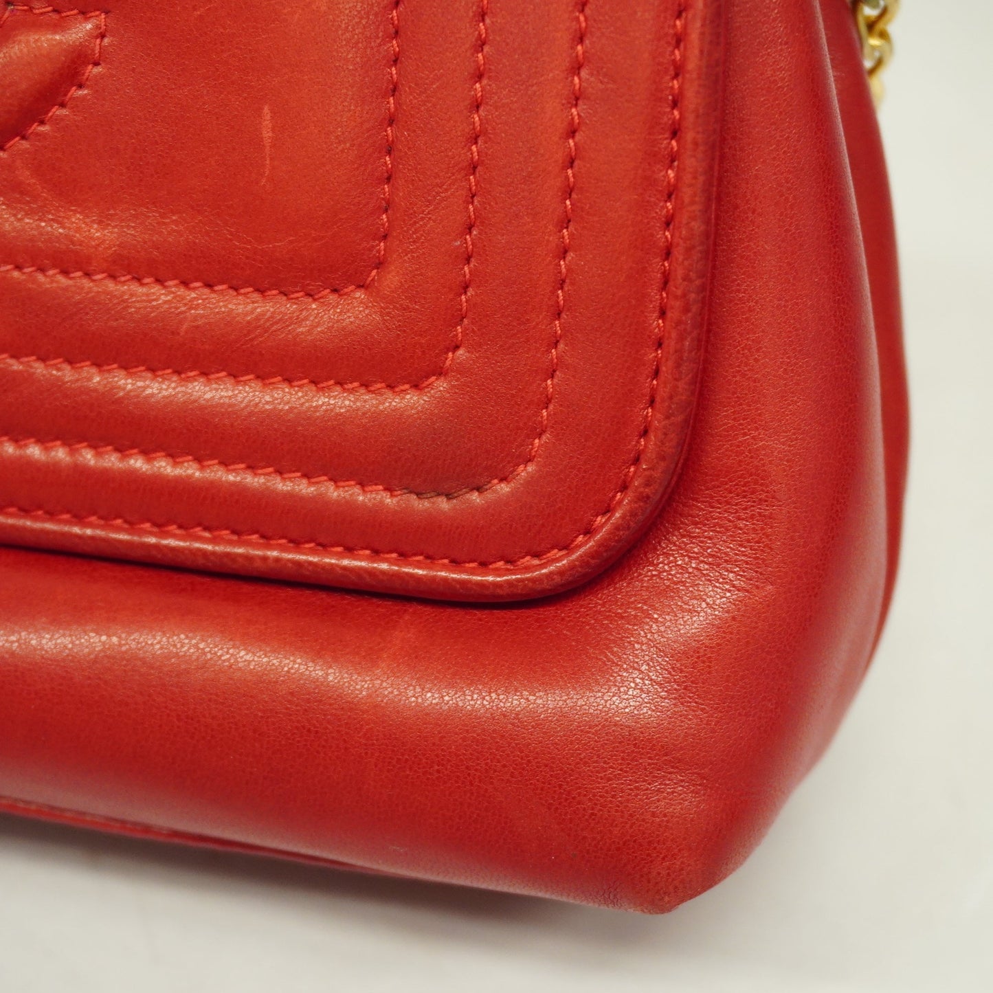 CHANELAuth  Women's Leather Shoulder Bag Red Color