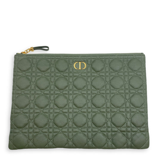Quilted Caro Zipped Green Clutch in Calfskin, Gold hardware
