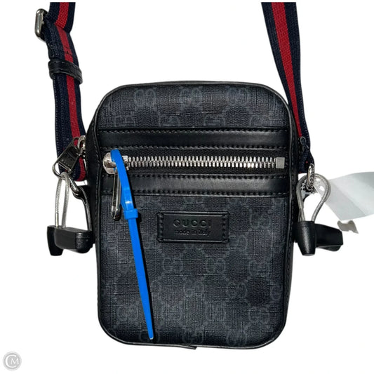 Crossbody Luxury Designer By Gucci, Size: Small