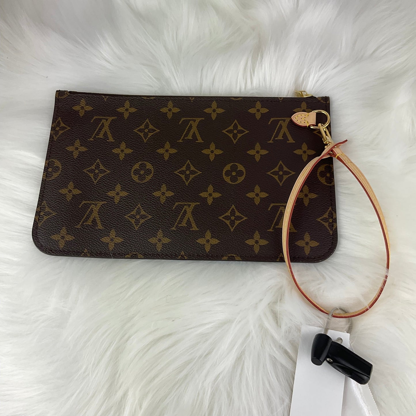 Wristlet Luxury Designer By Louis Vuitton, Size: Small