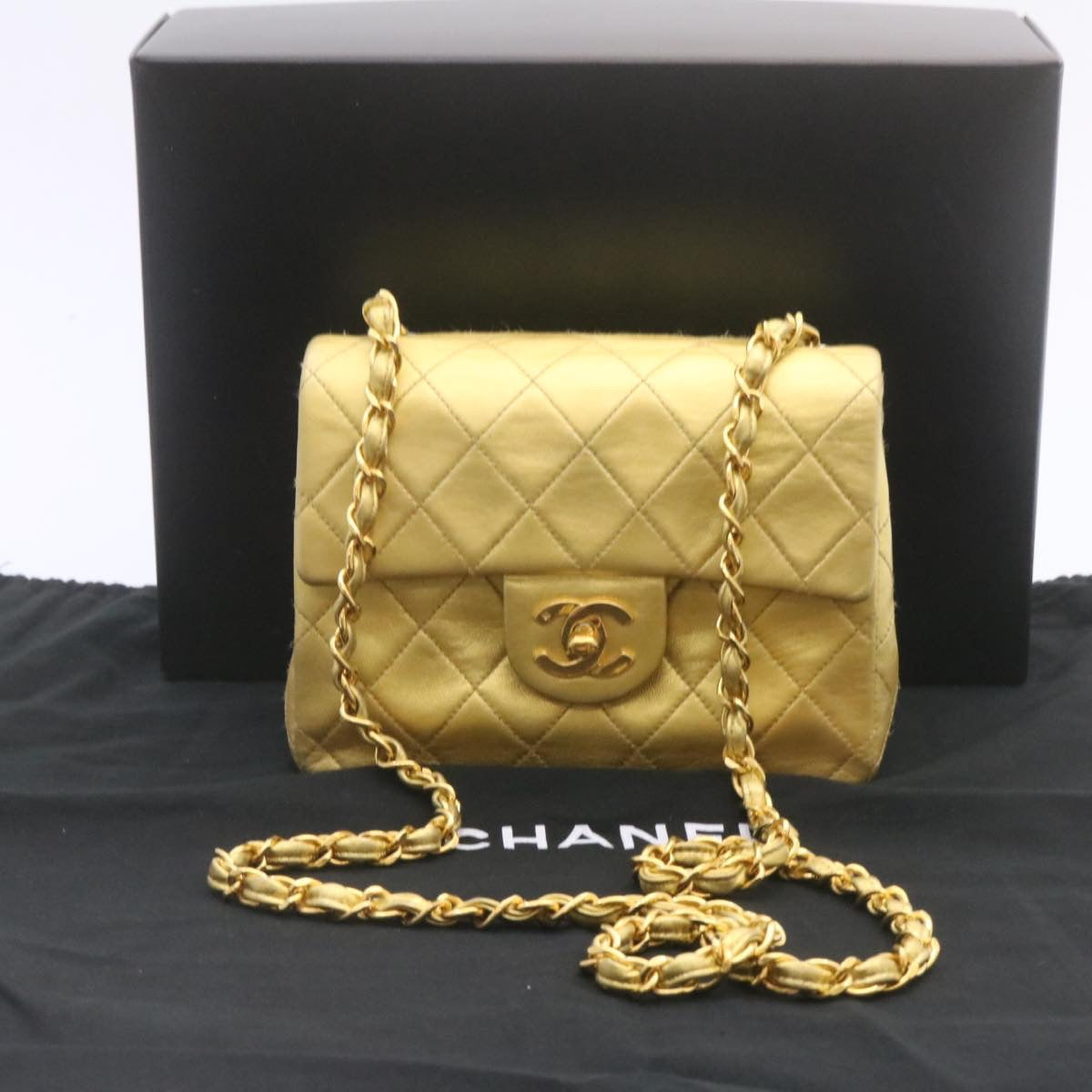 CHANEL Matelasse Chain Flap Shoulder Bag Leather Gold CC Auth 25305A