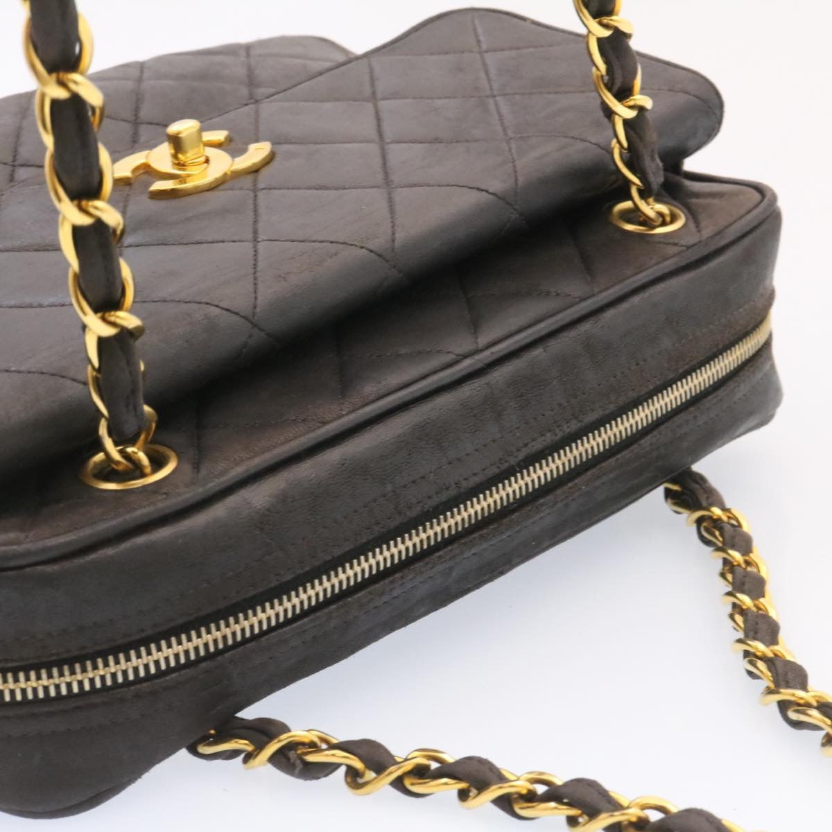 CHANEL Lamb Skin Matelasse Chain Shoulder Bag Black Gold CC Auth 26128A