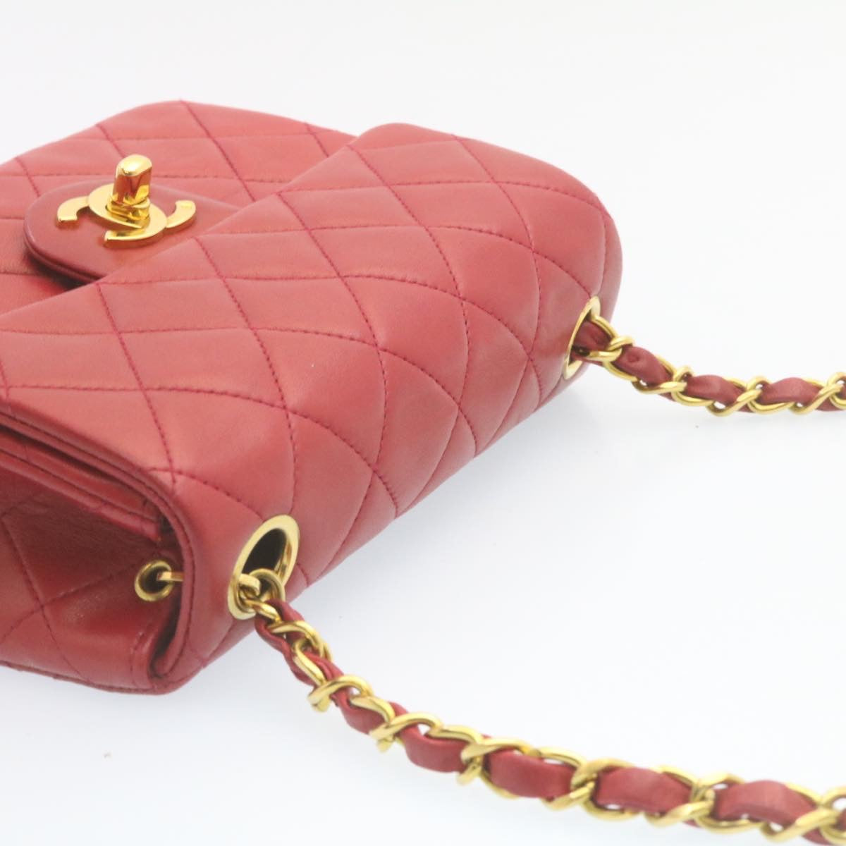 CHANEL Matelasse Chain Flap Shoulder Bag Lamb Skin Turn Lock Red CC Auth 28661A