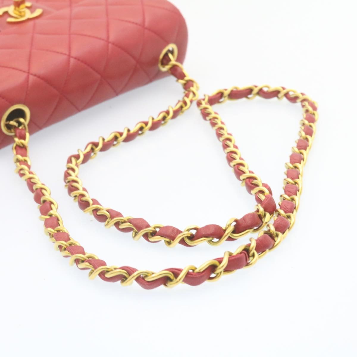 CHANEL Matelasse Chain Flap Shoulder Bag Lamb Skin Turn Lock Red CC Auth 28661A