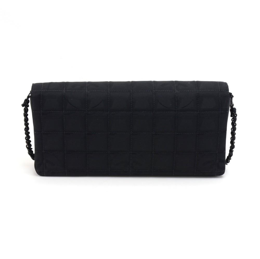 Travel Ligne Quilted Nylon Shoulder Bag