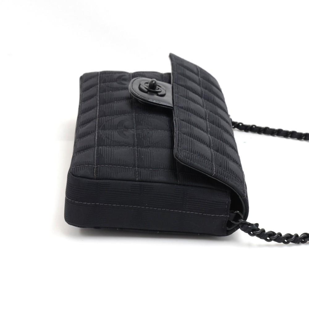 Travel Ligne Quilted Nylon Shoulder Bag