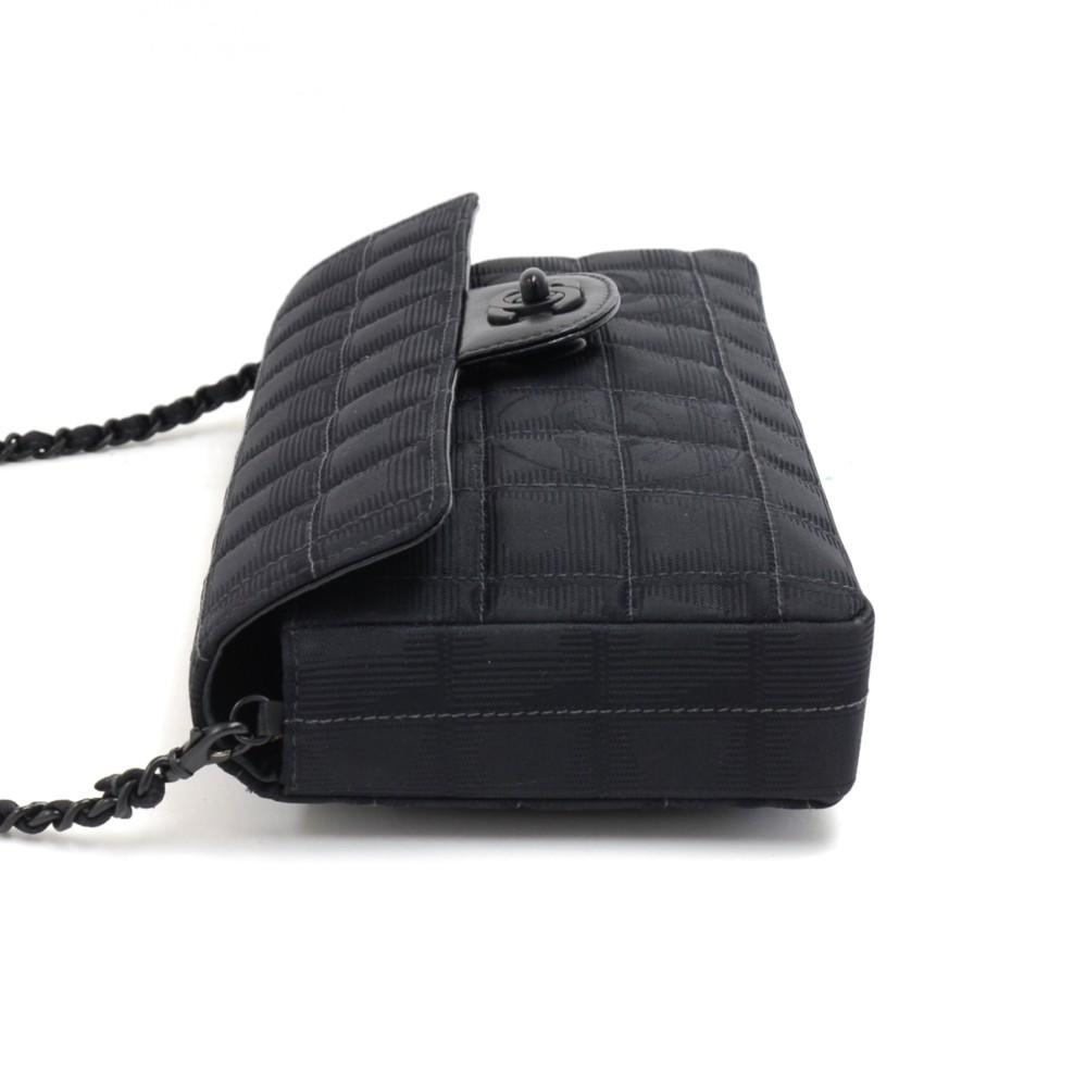 Travel Ligne Quilted Nylon Shoulder Bag